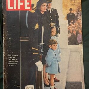 VINTAGE LIFE MAGAZINE'S NOVEMBER AND DECEMBER 1963 KENNEDY